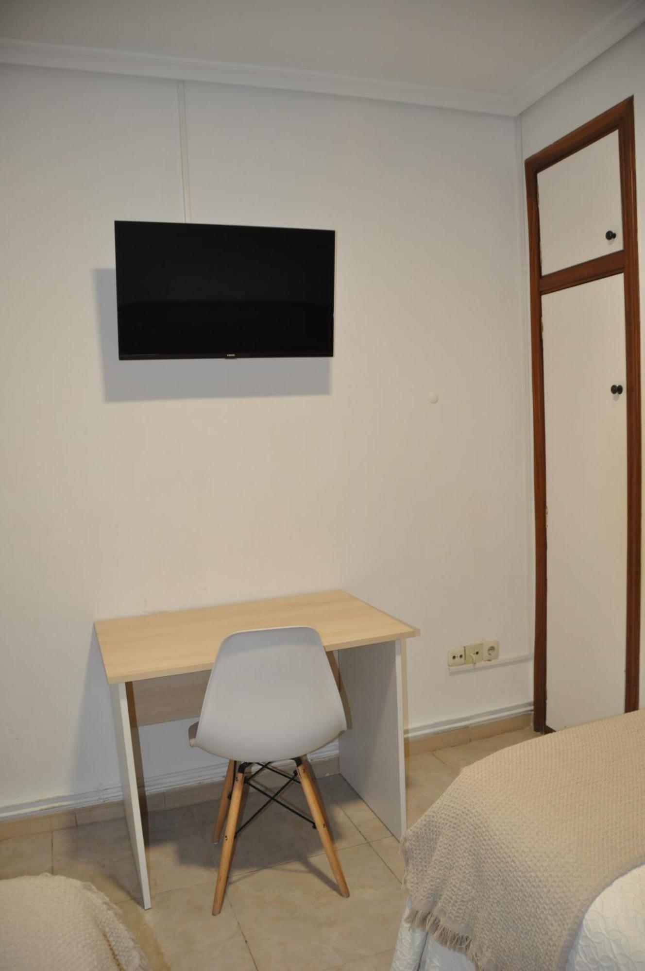 Hostal Ramon Y Cajal Valladolid Buitenkant foto