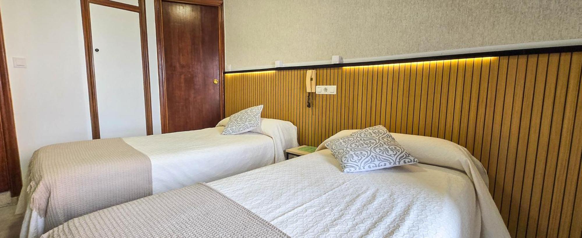 Hostal Ramon Y Cajal Valladolid Buitenkant foto