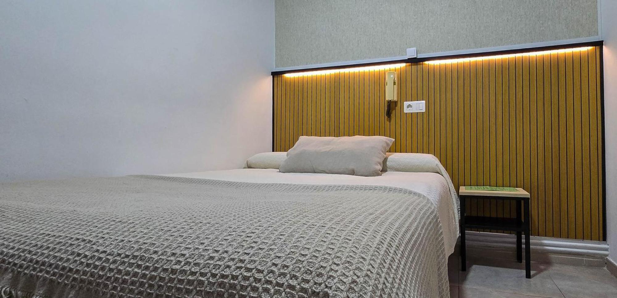 Hostal Ramon Y Cajal Valladolid Buitenkant foto