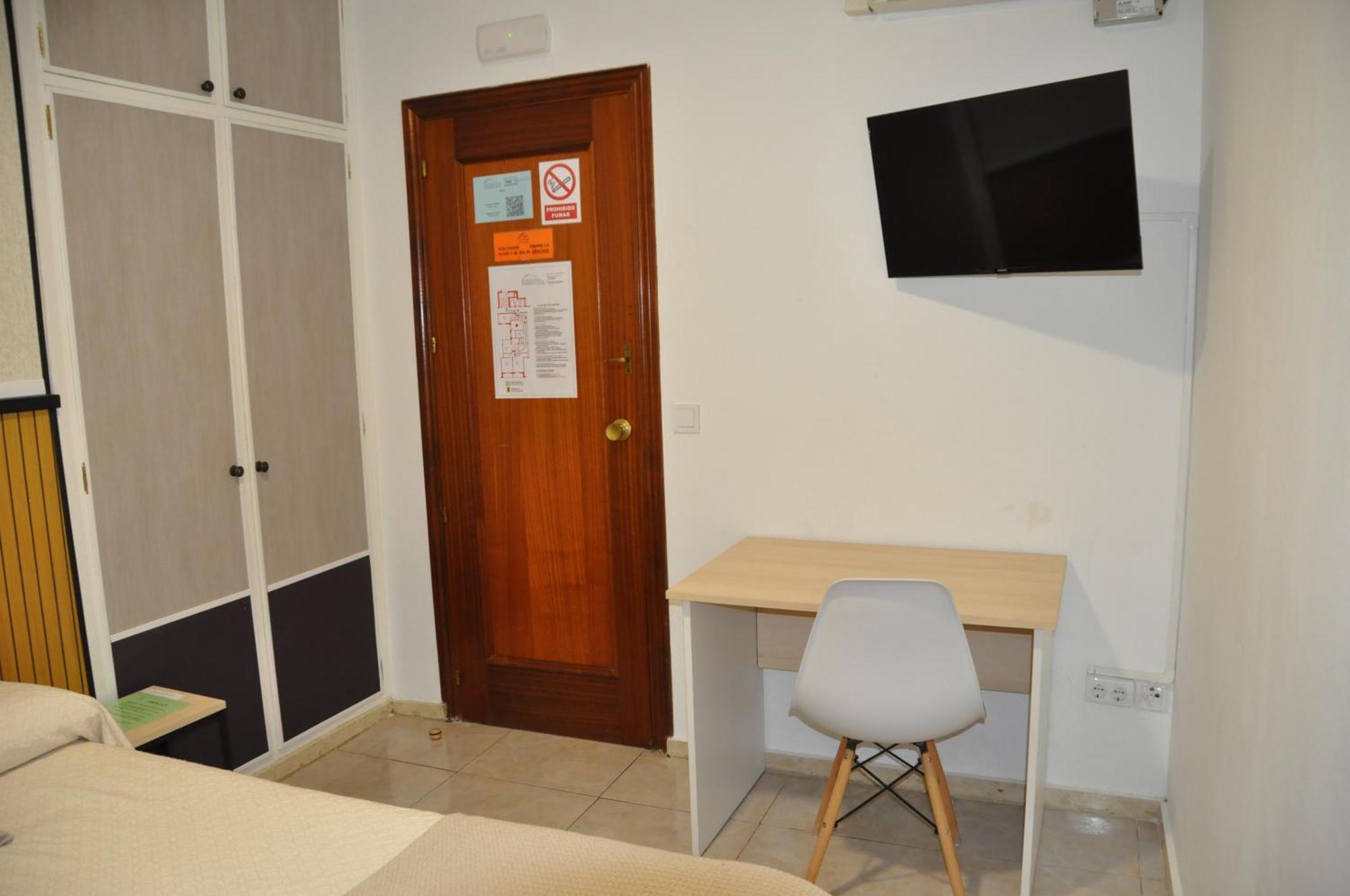 Hostal Ramon Y Cajal Valladolid Buitenkant foto