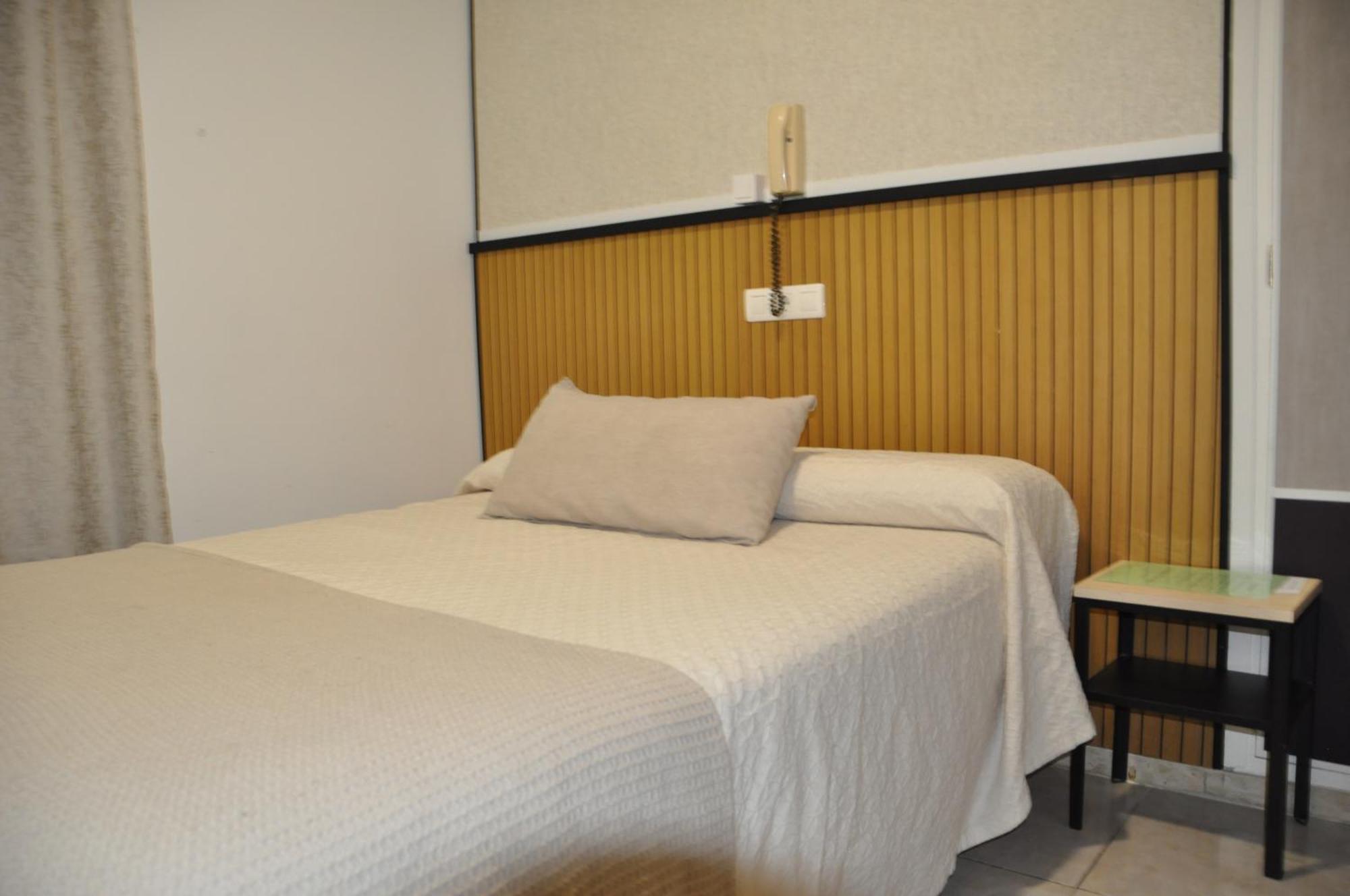 Hostal Ramon Y Cajal Valladolid Buitenkant foto